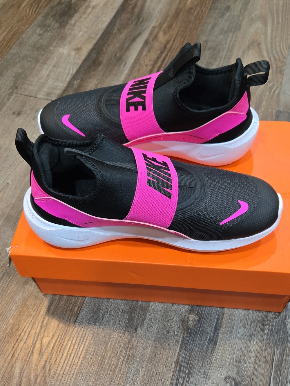 Nike Kids Black & Hot Pink Slip-On Sneakers